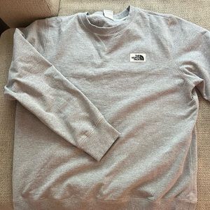 women's northface crewneck